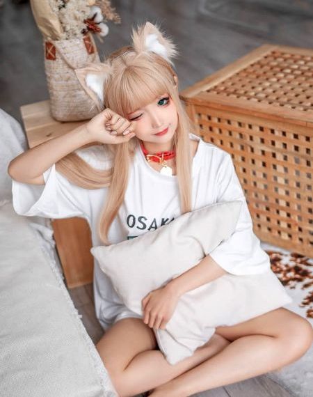 年轻妻子的工作在线观看_粤语中字在线观看