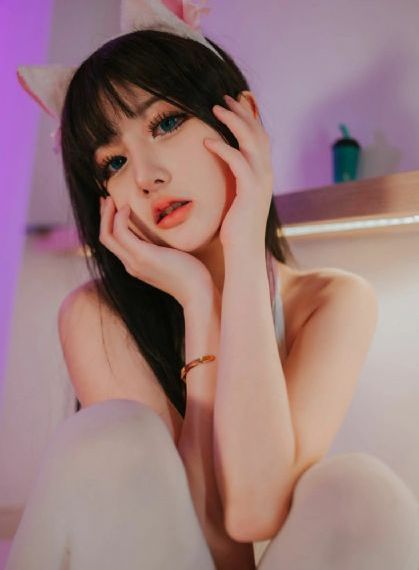 新来的秘书_720高清完整版播放